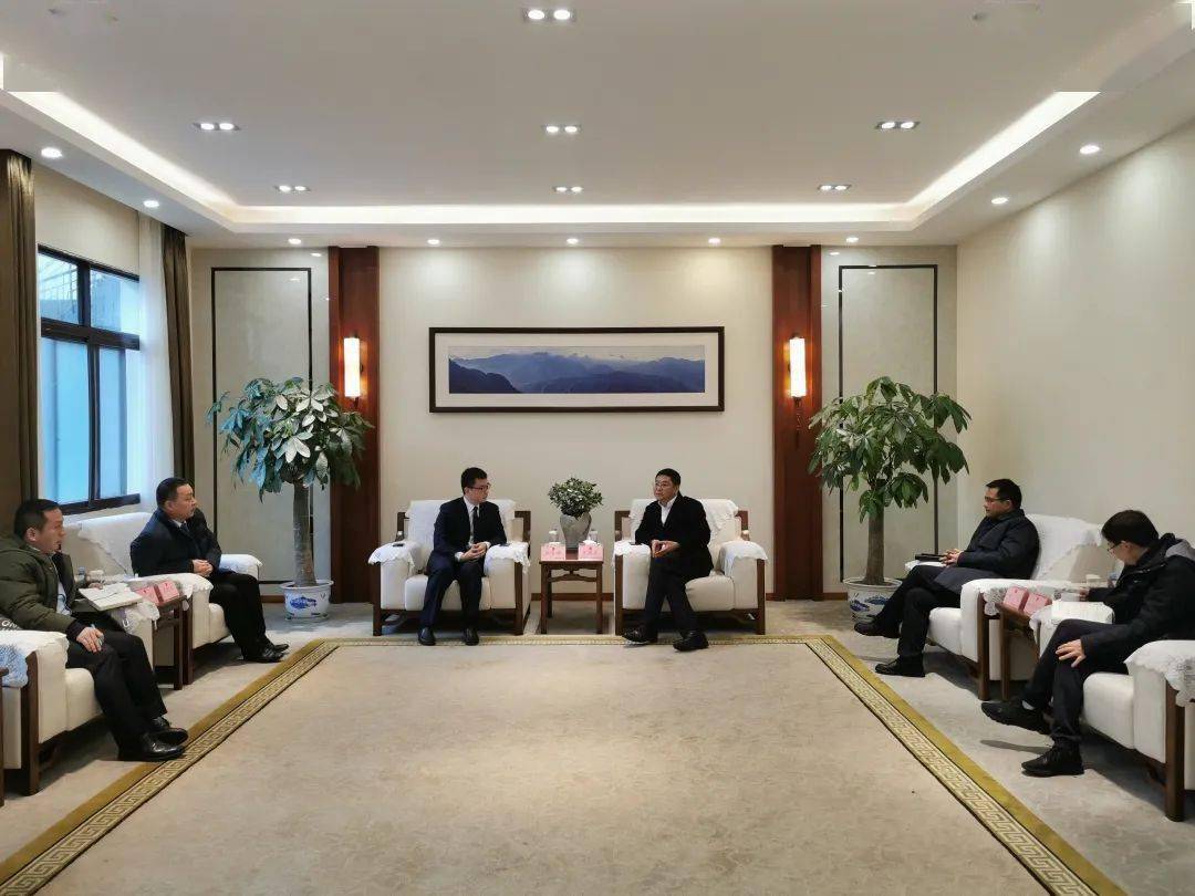 *
成都伊利乳业与北京单纯牧业、凉山州单纯牧业乐成签订互助协议_IM电竞官网(图6)