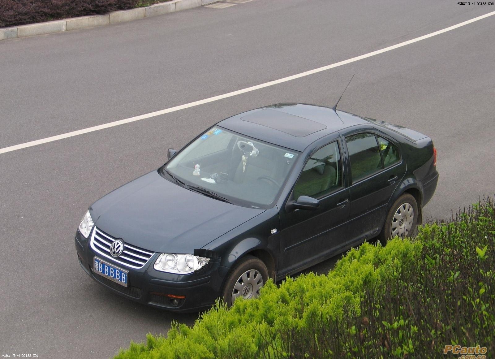 ‘IM电竞官网’五一  向护水使者致敬｜为保河涌清，甘做“吸污人”